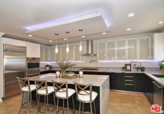 5354 Lindley Avenue 301, Encino (los Angeles), CA 91316