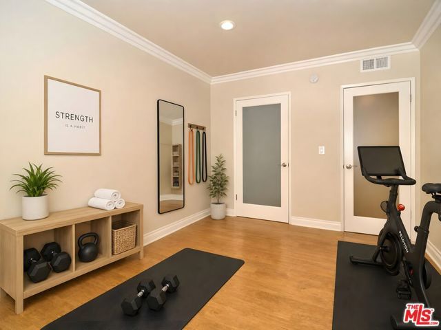 5354 Lindley Avenue 301, Encino (los Angeles), CA 91316