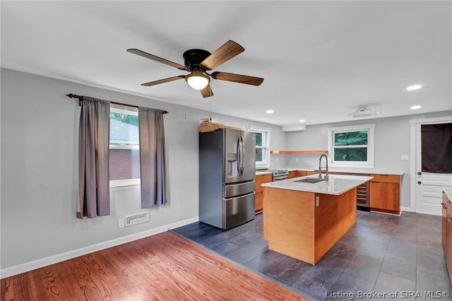 509 Park Place E, Jeffersonville, IN 47130