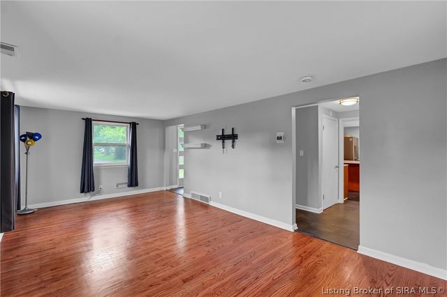 509 Park Place E, Jeffersonville, IN 47130