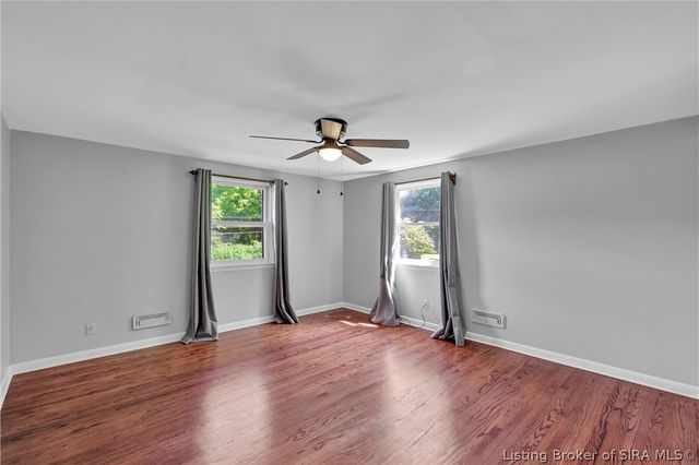 509 Park Place E, Jeffersonville, IN 47130