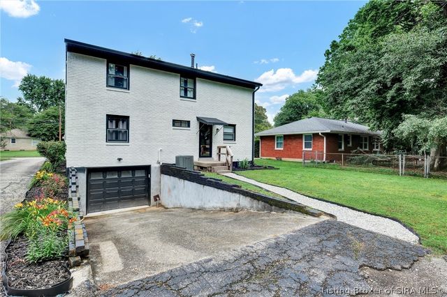 509 Park Place E, Jeffersonville, IN 47130