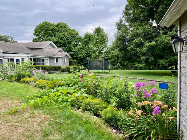 8599 E N Avenue, Comstock Twp, MI 49048