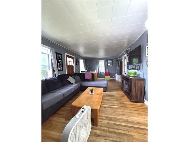 431 N 1st Street, New Richmond, WI 54017