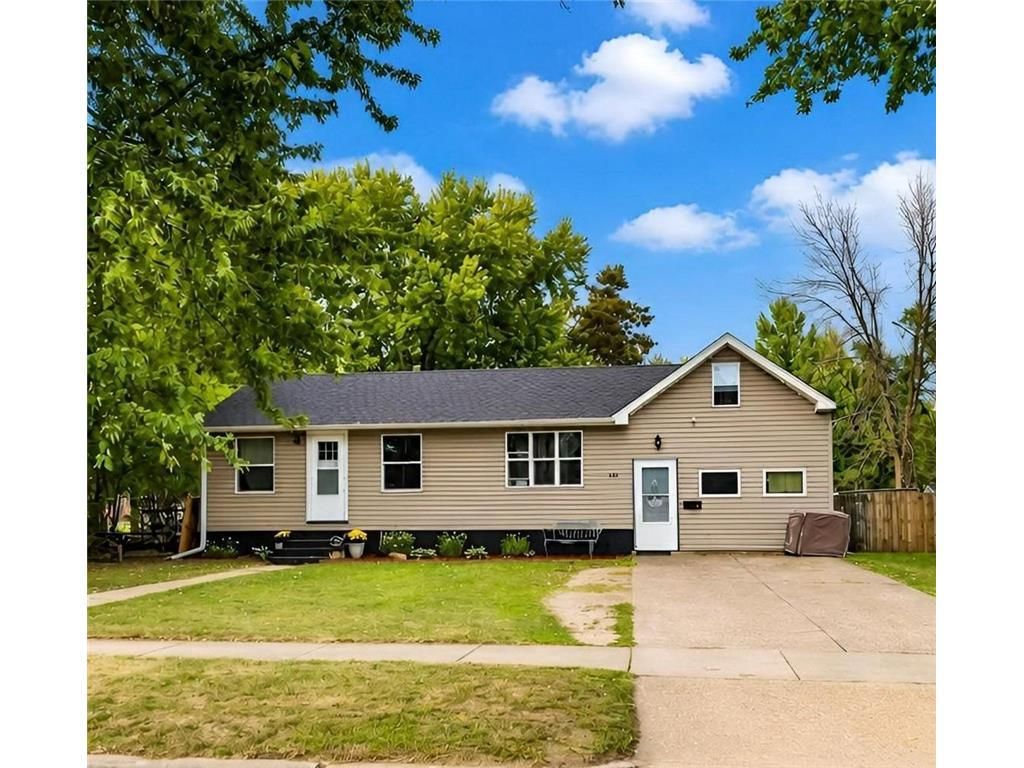 431 N 1st Street, New Richmond, WI 54017