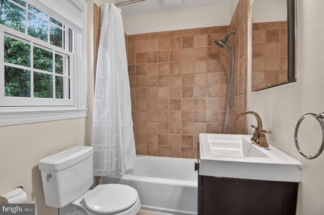 4825 BUTTERWORTH PL NW, Washington, DC 20016