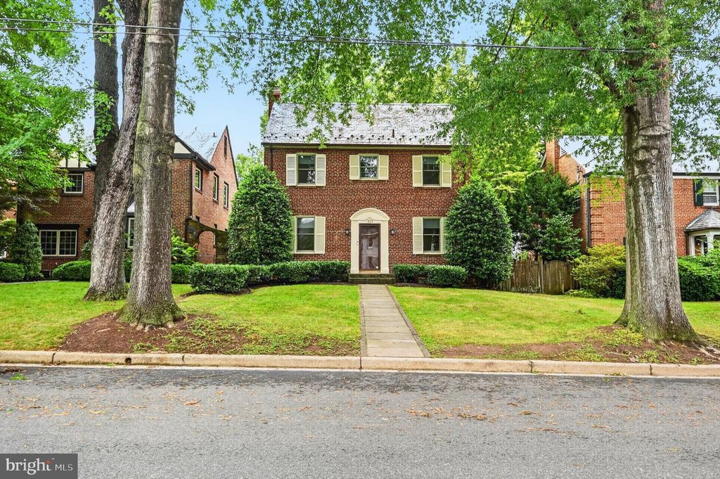 4825 BUTTERWORTH PL NW, Washington, DC 20016