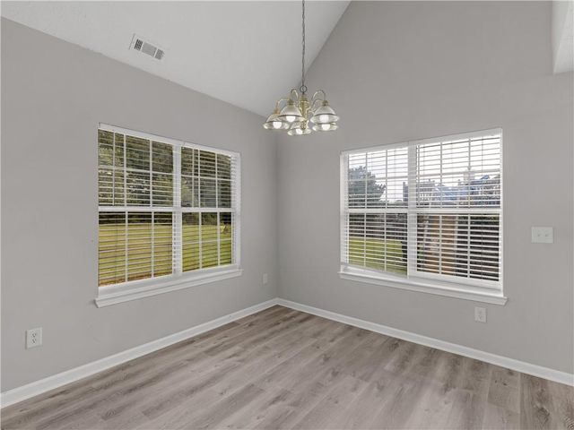 11704 Spring Lake Way, Fayetteville, GA 30215