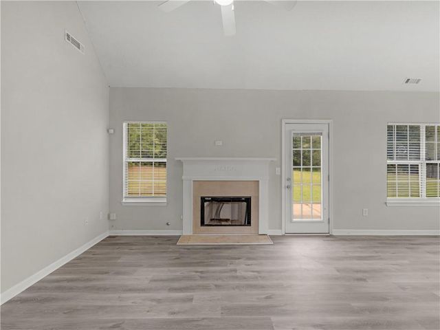 11704 Spring Lake Way, Fayetteville, GA 30215