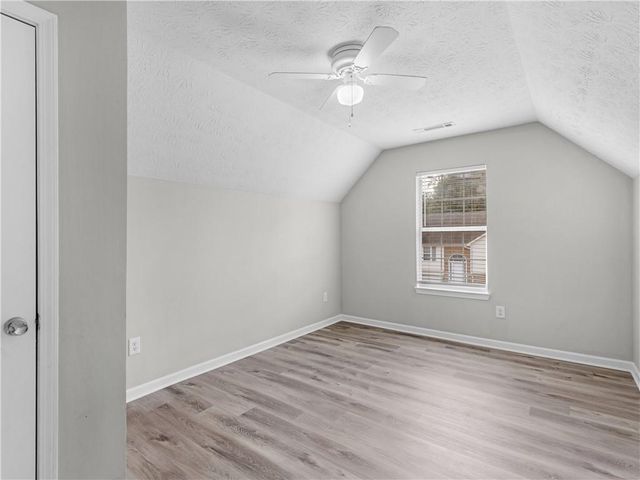 11704 Spring Lake Way, Fayetteville, GA 30215