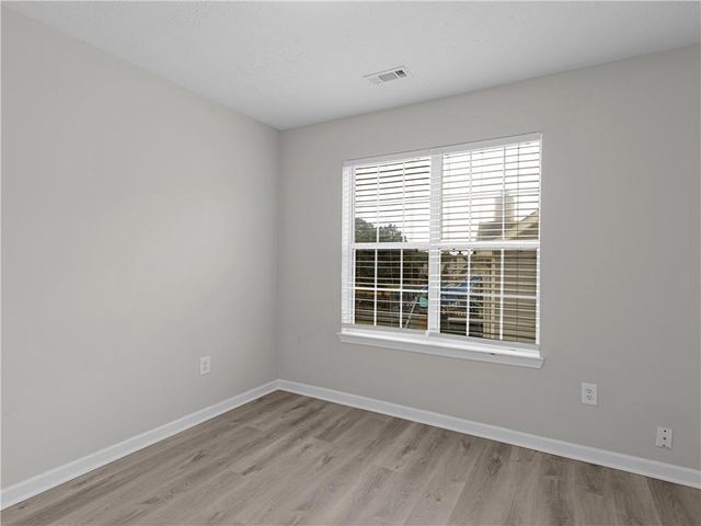 11704 Spring Lake Way, Fayetteville, GA 30215
