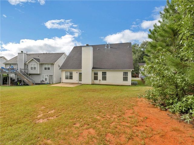 11704 Spring Lake Way, Fayetteville, GA 30215