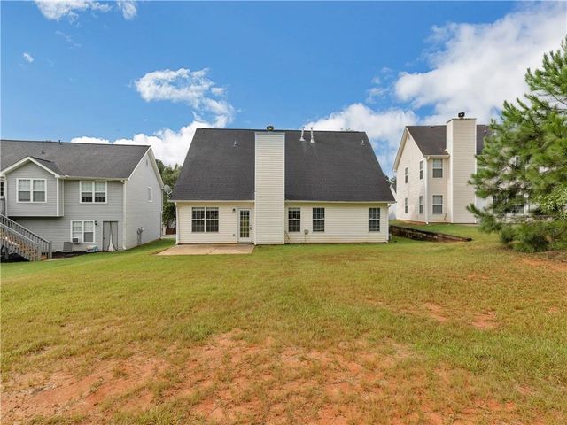11704 Spring Lake Way, Fayetteville, GA 30215