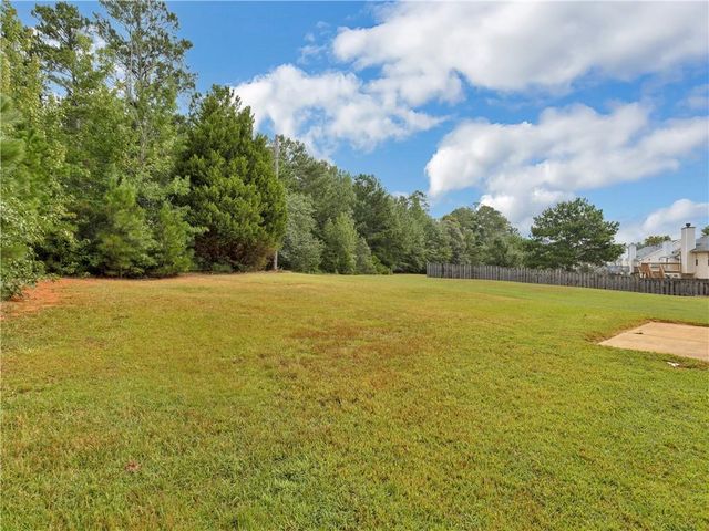 11704 Spring Lake Way, Fayetteville, GA 30215