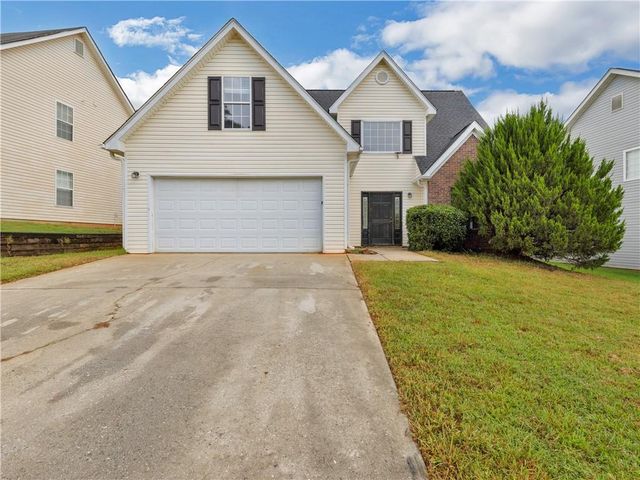 11704 Spring Lake Way, Fayetteville, GA 30215