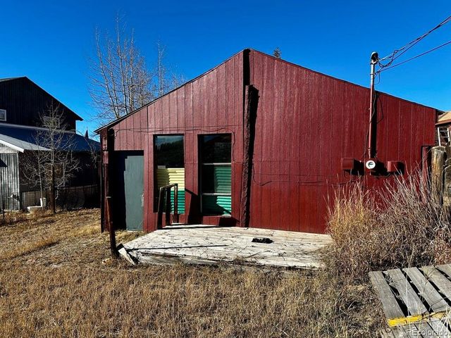 813 E 6th St, Leadville, CO 80461