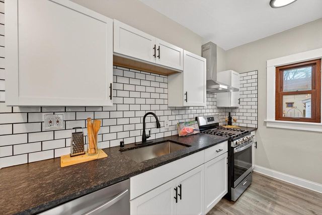 3204 S Delaware AVENUE, Milwaukee, WI 53207