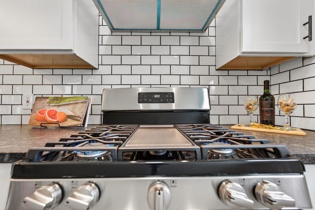 3204 S Delaware AVENUE, Milwaukee, WI 53207