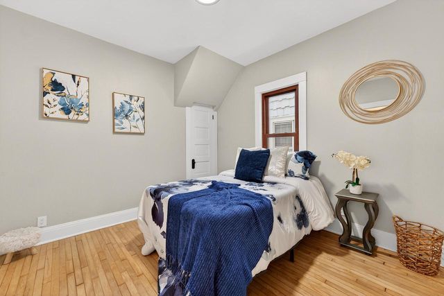 3204 S Delaware AVENUE, Milwaukee, WI 53207