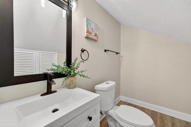 3204 S Delaware AVENUE, Milwaukee, WI 53207