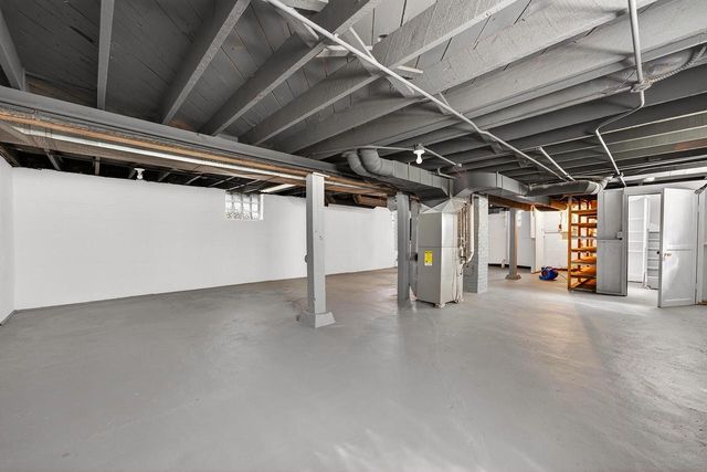 3204 S Delaware AVENUE, Milwaukee, WI 53207