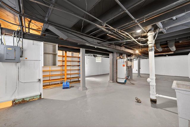 3204 S Delaware AVENUE, Milwaukee, WI 53207