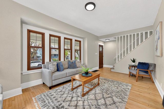 3204 S Delaware AVENUE, Milwaukee, WI 53207