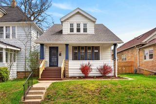 3204 S Delaware AVENUE, Milwaukee, WI 53207