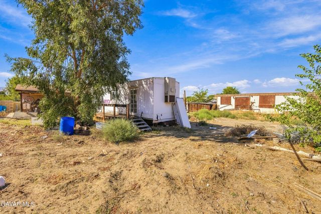 9833 E Avenue S-8, Littlerock, CA 93543