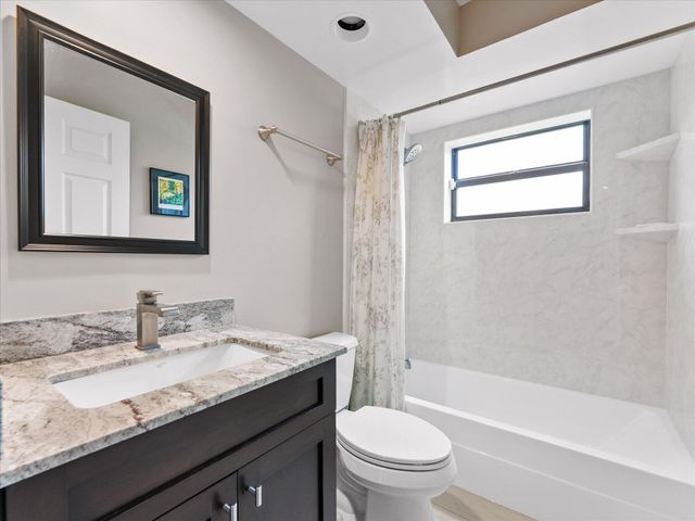 7585 Lexington Club Boulevard B, Delray Beach, FL 33446