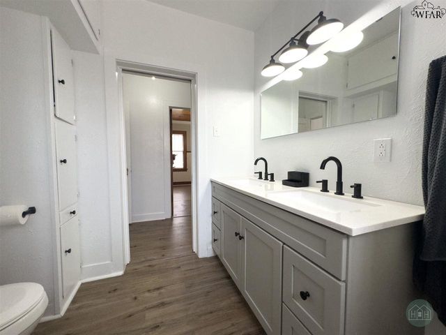 3020 PARADISE STREET, Vernon, TX 76384