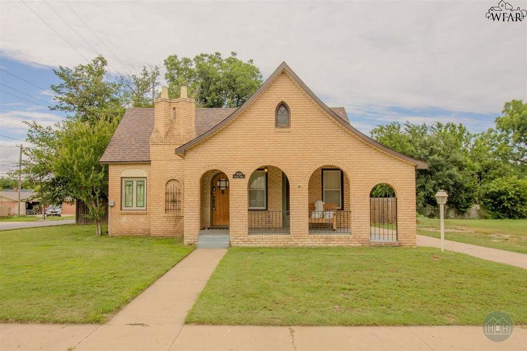 3020 PARADISE STREET, Vernon, TX 76384