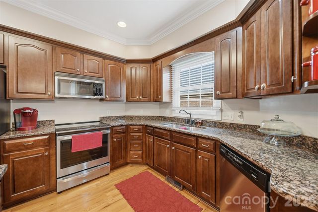 1710 30th Avenue Drive NE, Hickory, NC 28601