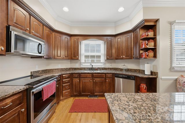 1710 30th Avenue Drive NE, Hickory, NC 28601