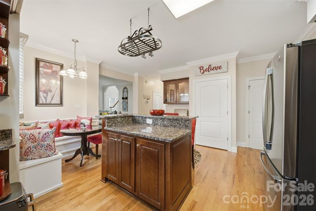 1710 30th Avenue Drive NE, Hickory, NC 28601