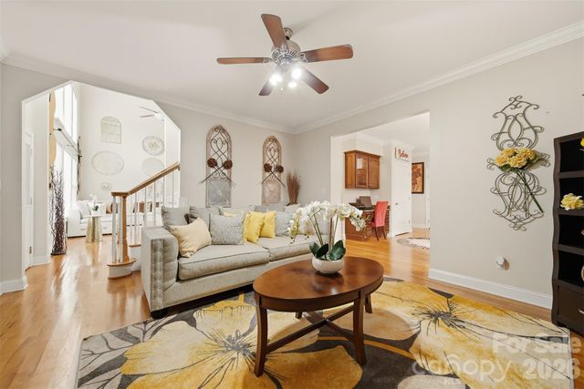 1710 30th Avenue Drive NE, Hickory, NC 28601