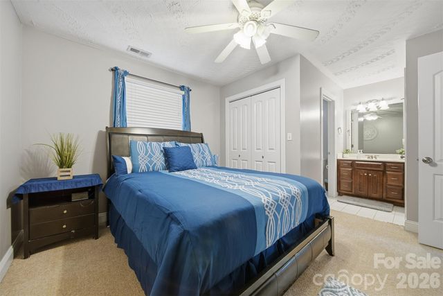 1710 30th Avenue Drive NE, Hickory, NC 28601