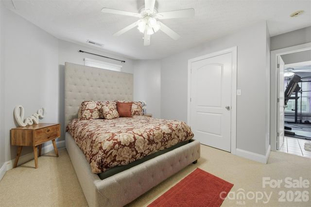 1710 30th Avenue Drive NE, Hickory, NC 28601