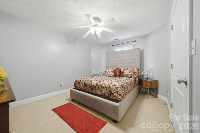 1710 30th Avenue Drive NE, Hickory, NC 28601