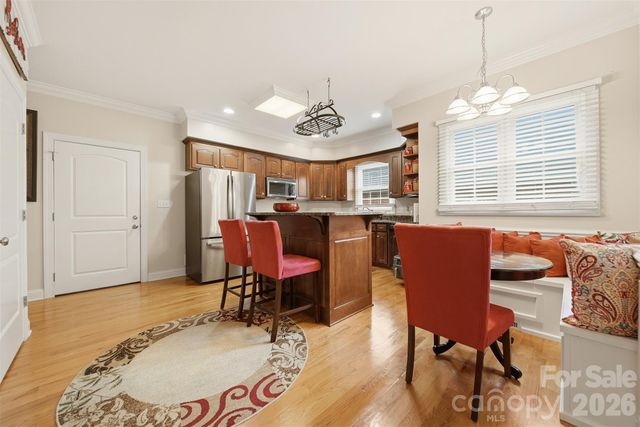 1710 30th Avenue Drive NE, Hickory, NC 28601