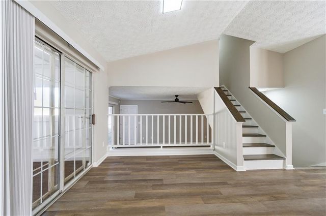 2120 Briar Glen SW Lane, Atlanta, GA 30331