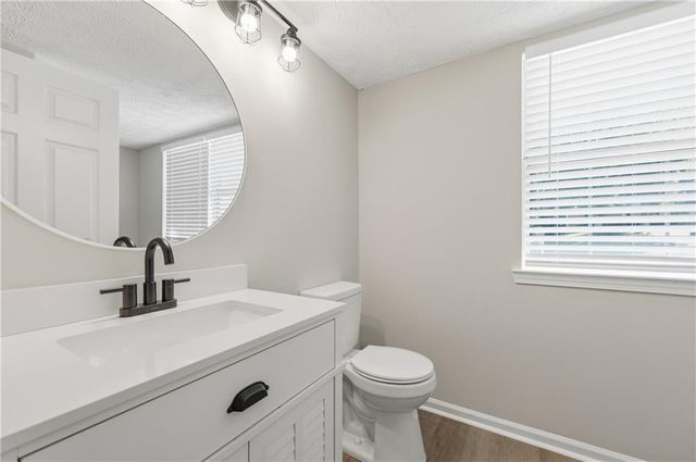 2120 Briar Glen SW Lane, Atlanta, GA 30331