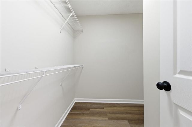 2120 Briar Glen SW Lane, Atlanta, GA 30331