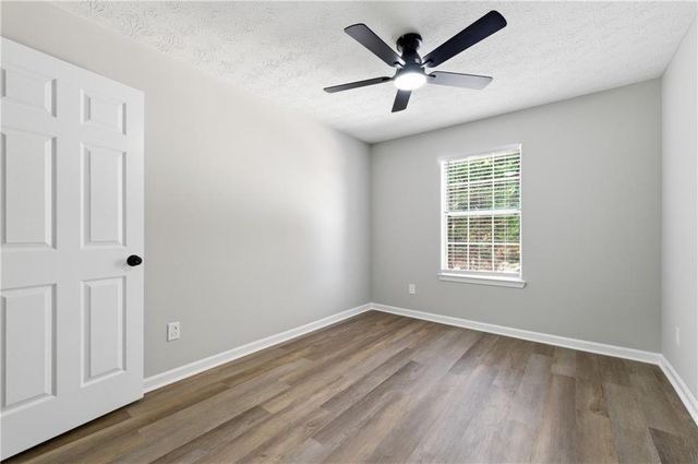 2120 Briar Glen SW Lane, Atlanta, GA 30331