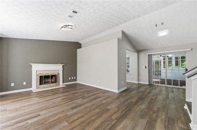 2120 Briar Glen SW Lane, Atlanta, GA 30331