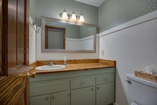 927 Camp Fire Drive, Sun Prairie, WI 53590
