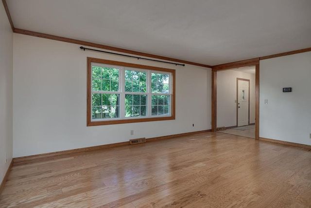 927 Camp Fire Drive, Sun Prairie, WI 53590