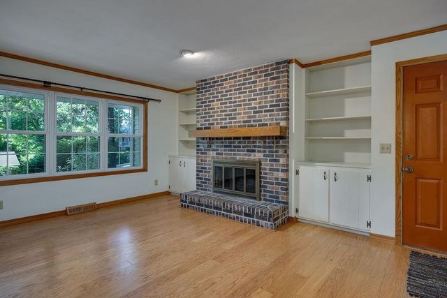 927 Camp Fire Drive, Sun Prairie, WI 53590