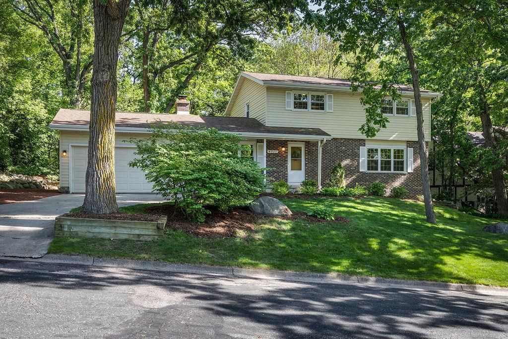 927 Camp Fire Drive, Sun Prairie, WI 53590