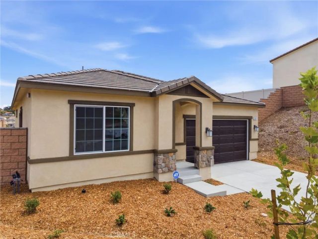 840 Sicily, Lake Elsinore, CA 92530